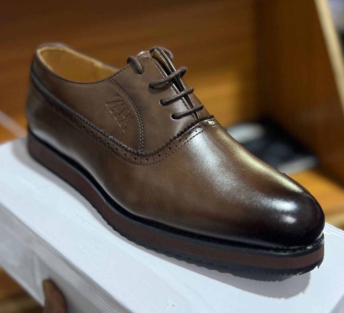 Chaussures habillées en cuir élégantes