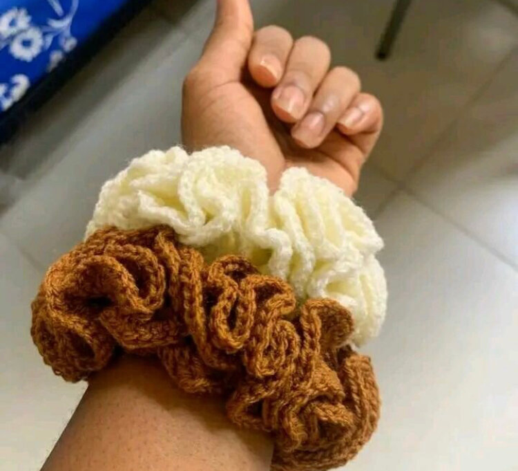 Chouchous en crochet colorés