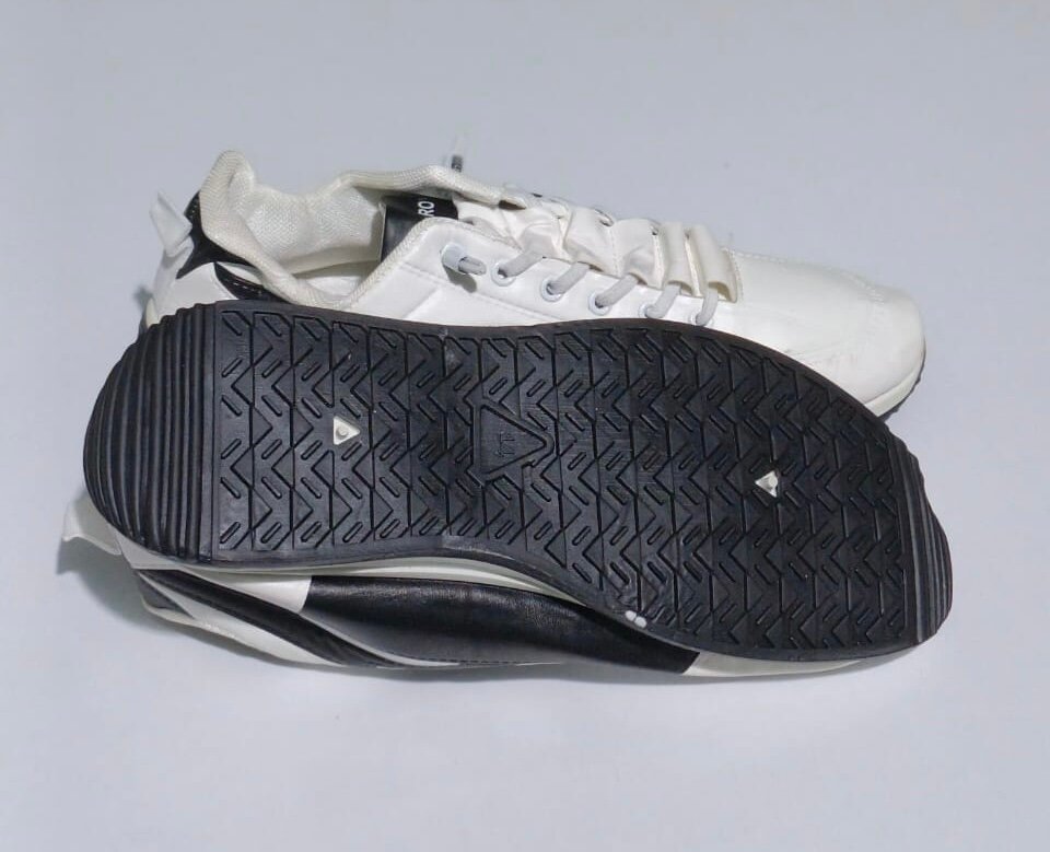 Baskets blanches sport légères