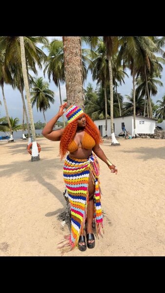 Tenue de plage crochet colorée