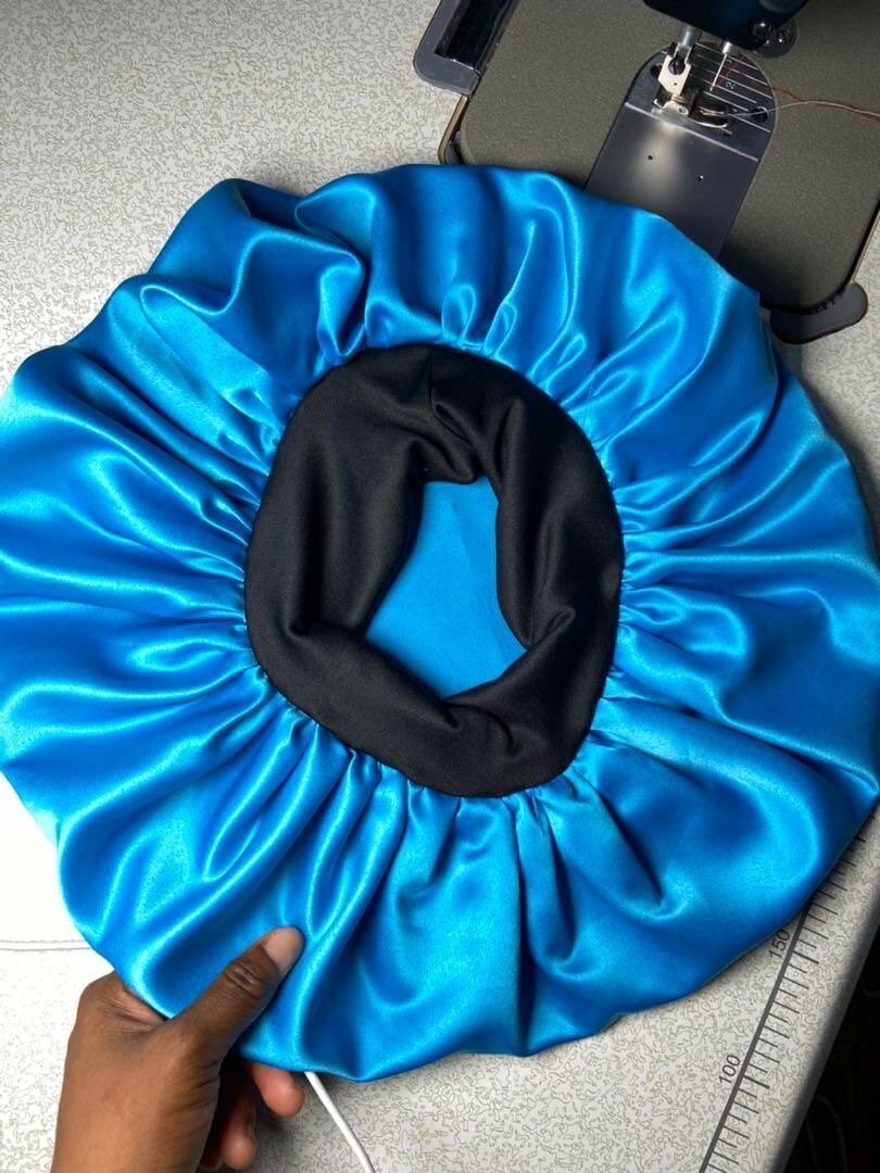 Satin bonnet