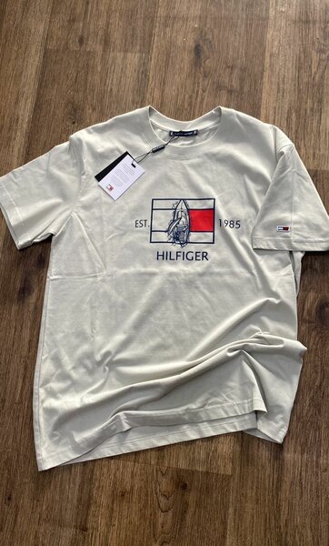 Tommy Hilfiger Logo T-Shirt