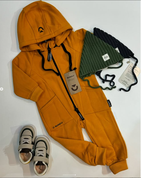  комбинезон из футера с мягким начесиком внутри.