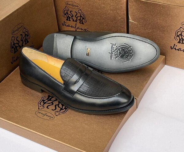 Original luxury Mens Leather shoes.