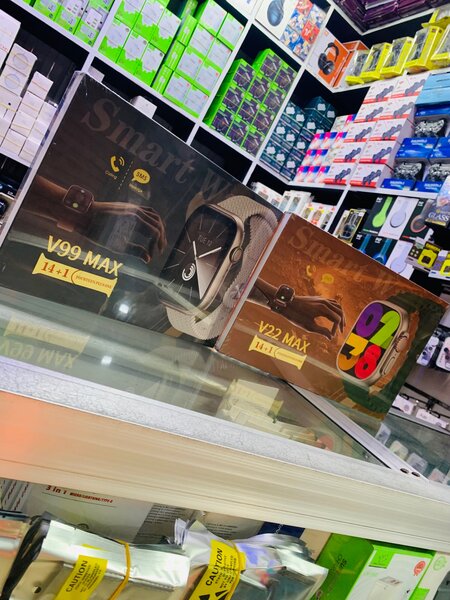 V699 MAX  vs V22 MAX