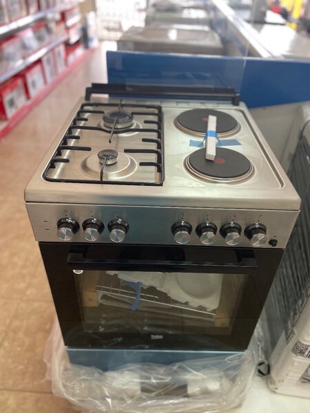Beko 60*60 gas and electric stove ( 2 gas + 2 electric)