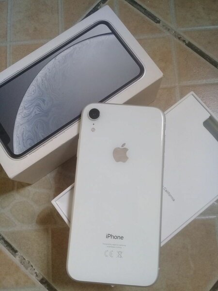 iPhone XR Blanc 64GB