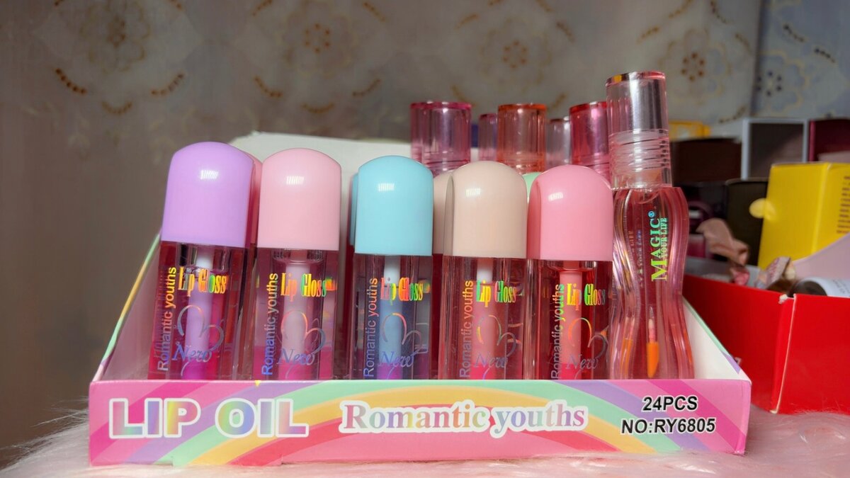 Romantic Youths Lip Oil