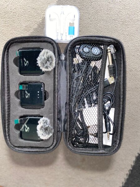 Wireless Microphone Kit