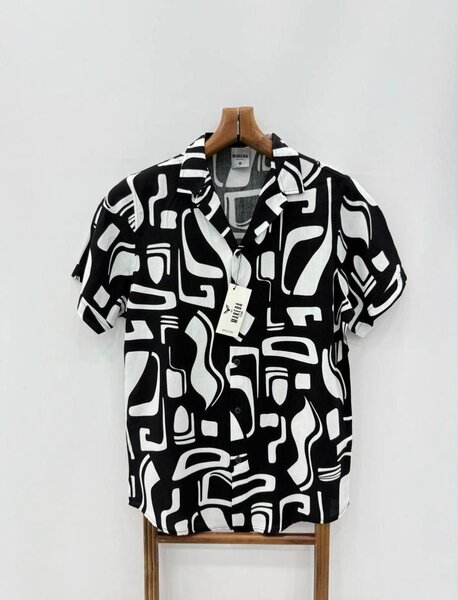 Chemise homme à rayures et motifs