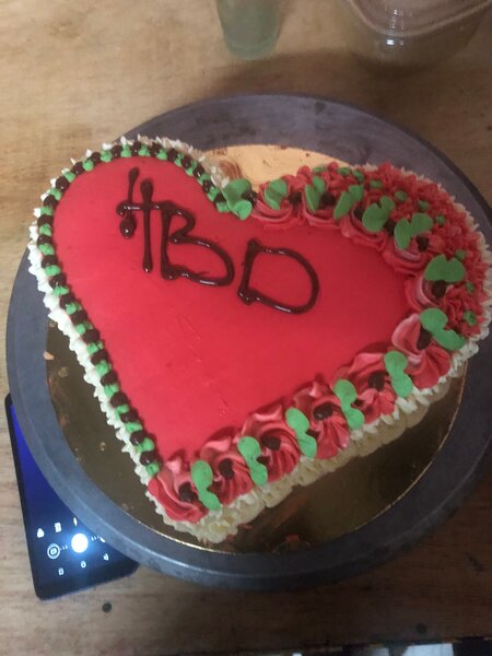 Gâteau d'anniversaire en forme de cœur