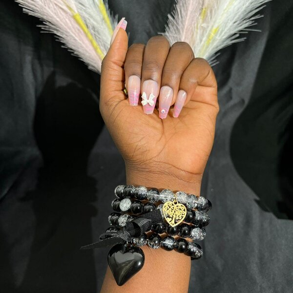 Crackle beaded bracelet