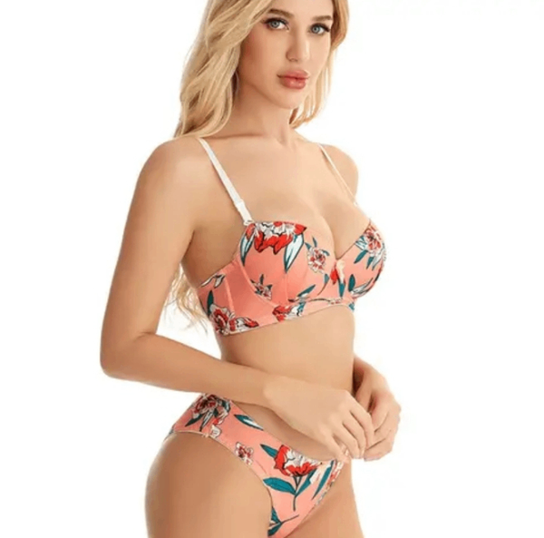 ENSEMBLE SOUTIEN GORGE ET CULOTTE À MOTIF FLORAL