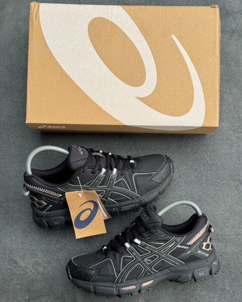 Chaussures de course Asics noires