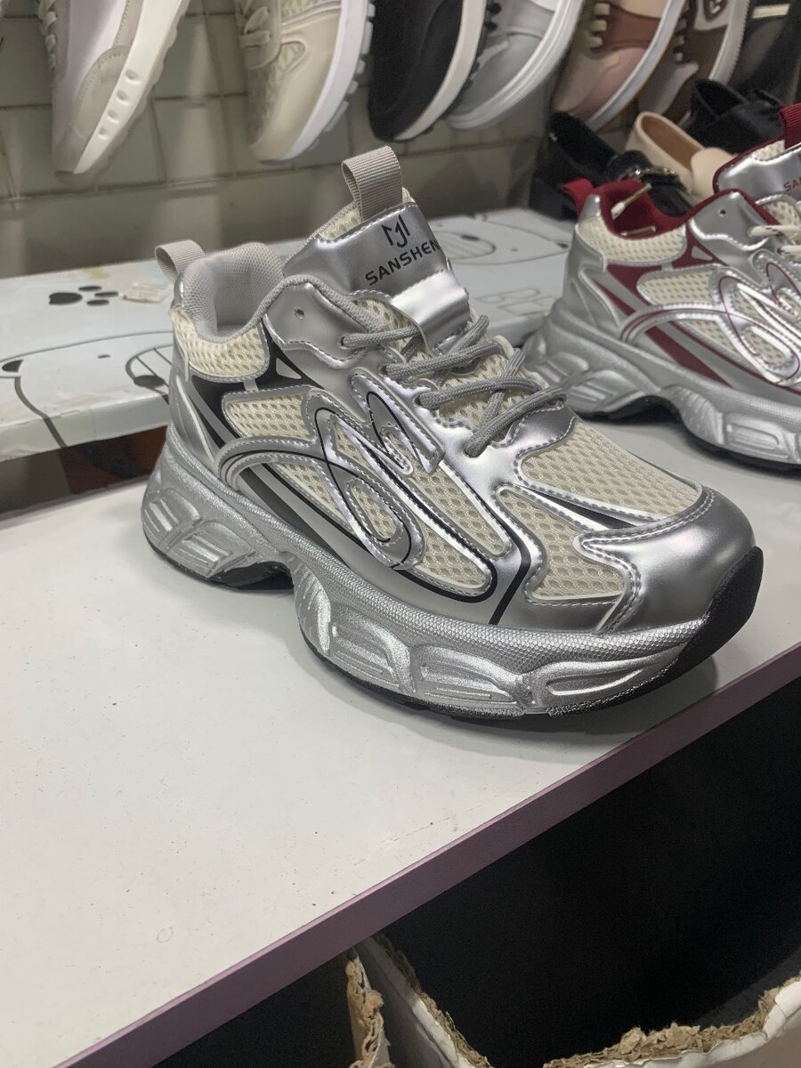 Кроссовки new balance