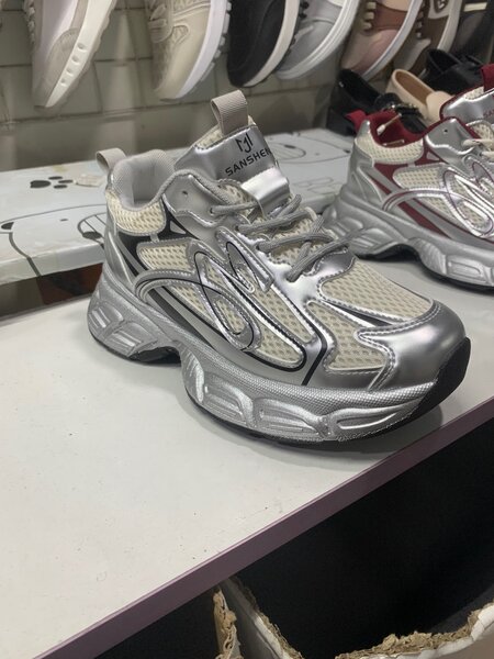 Кроссовки new balance