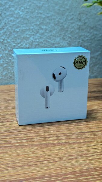 AirPods 4