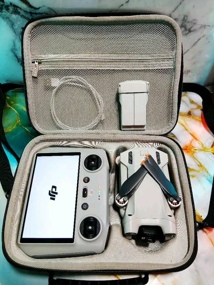 Drone DJI Mini 3 Pro avec télécommande