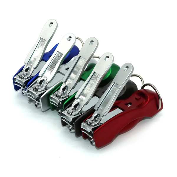 Coupe ongle,porte clee ,bic