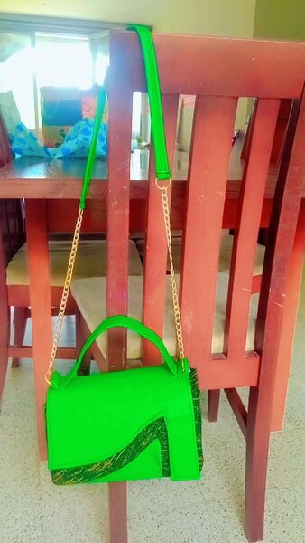 Sac à main vert élégant