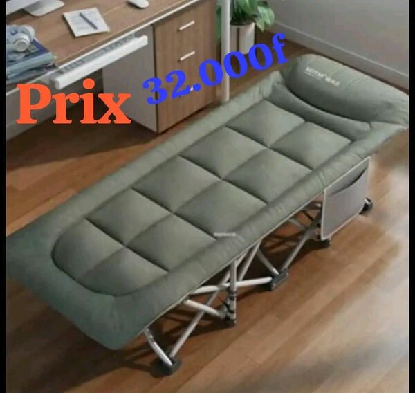 Lit de camping pliant confortable