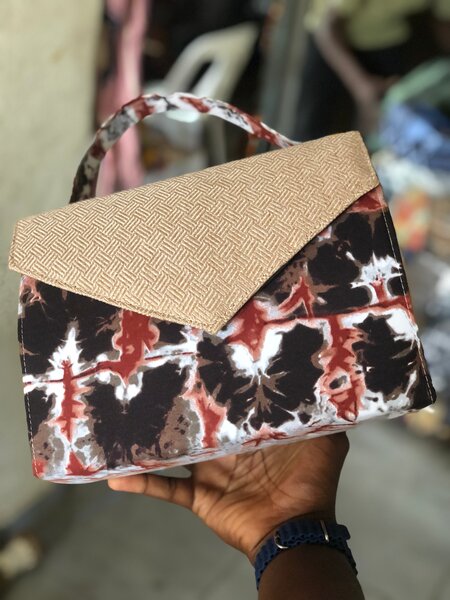 Sac à main motif abstrait