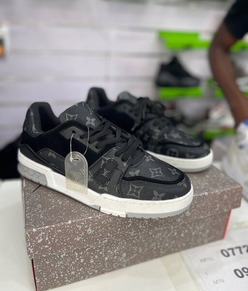 Louis Vuitton Trainer Sneakers