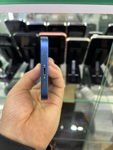 Айфон 13. 128гига