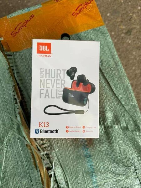 JBL K13 Bluetooth Earbuds