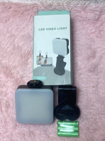 Lumière vidéo LED portable