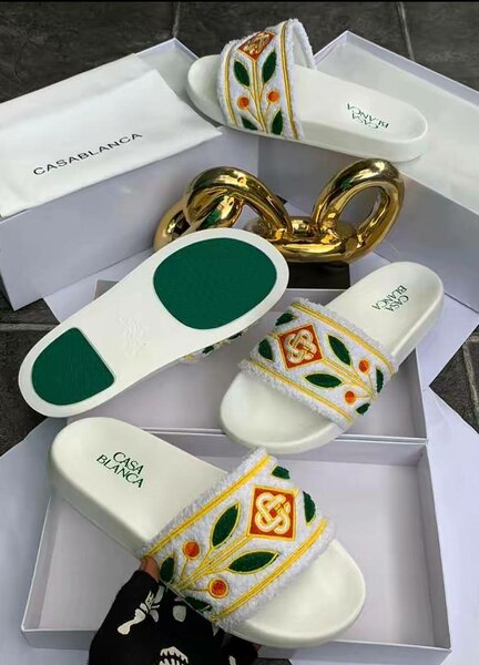 Claquettes Casa Blanca élégantes