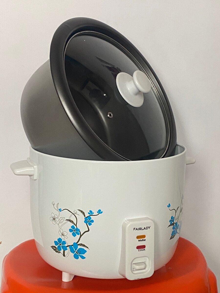 Electric Rice Cooker With Tempered Glass Lid