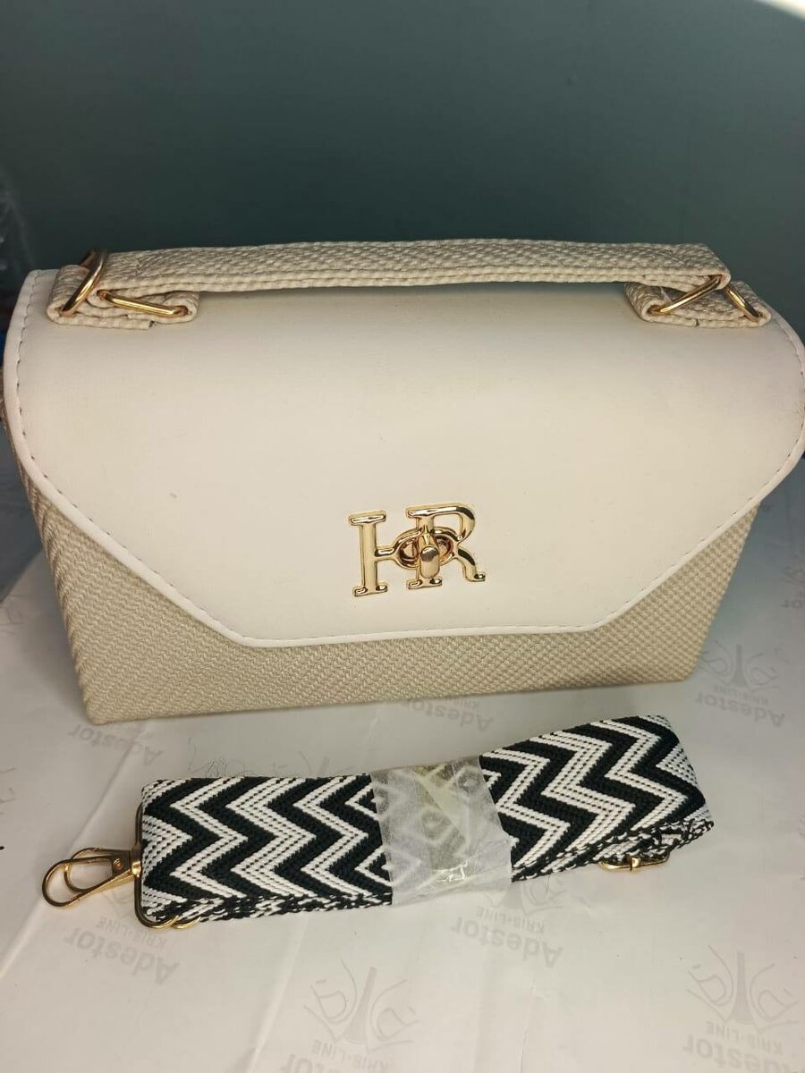 Sac à main élégant beige