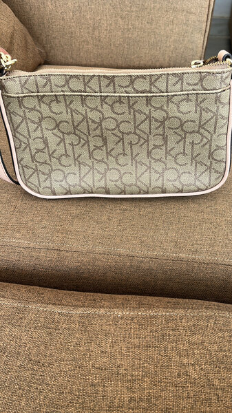 Sac à main élégant CK