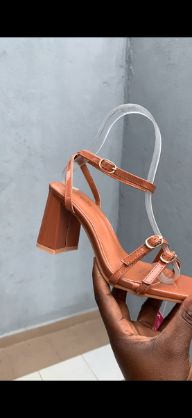 Sandales à talons élégantes