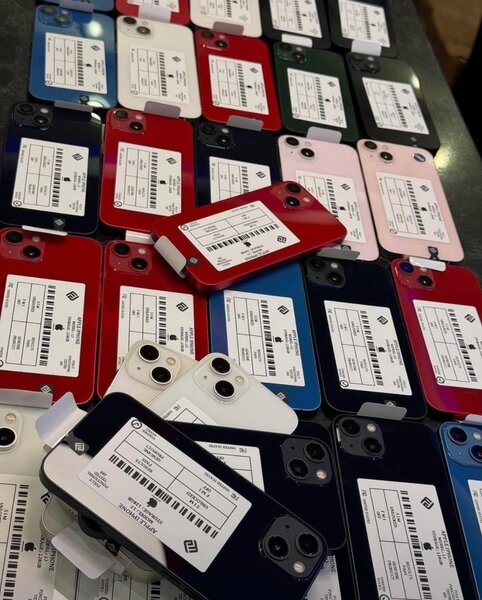 IPHONE 13 128GB CASI NEUF