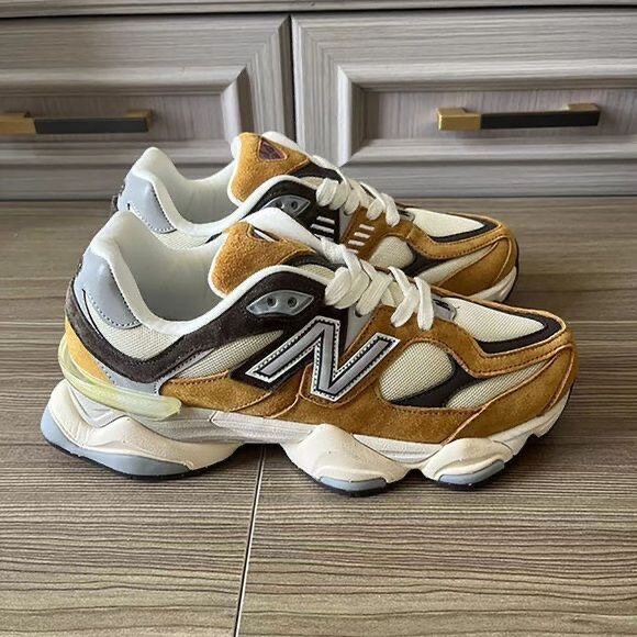 New Balance 9060 Jaune Doré