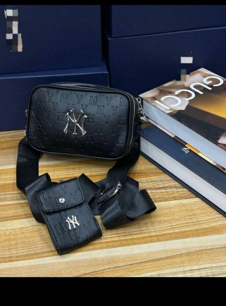 Sac bandoulière noir élégant