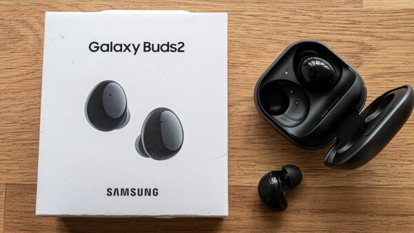 Samsung Galaxy Buds2 Earbuds Headphones