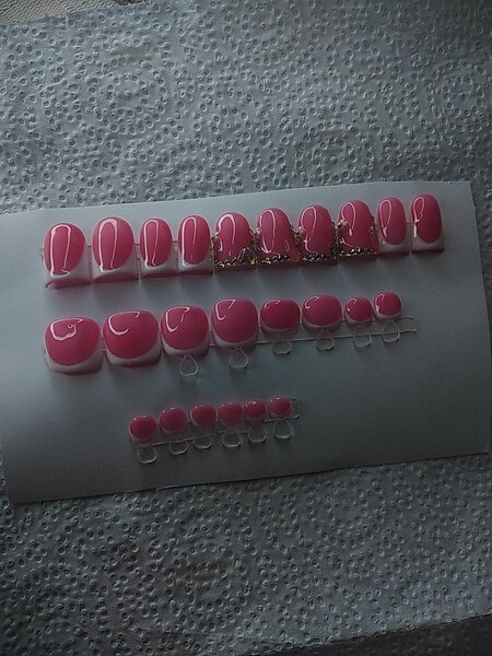 Presson nails with toes