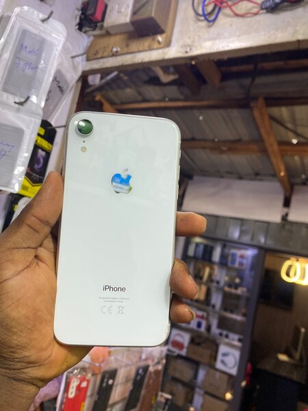 iPhone XR