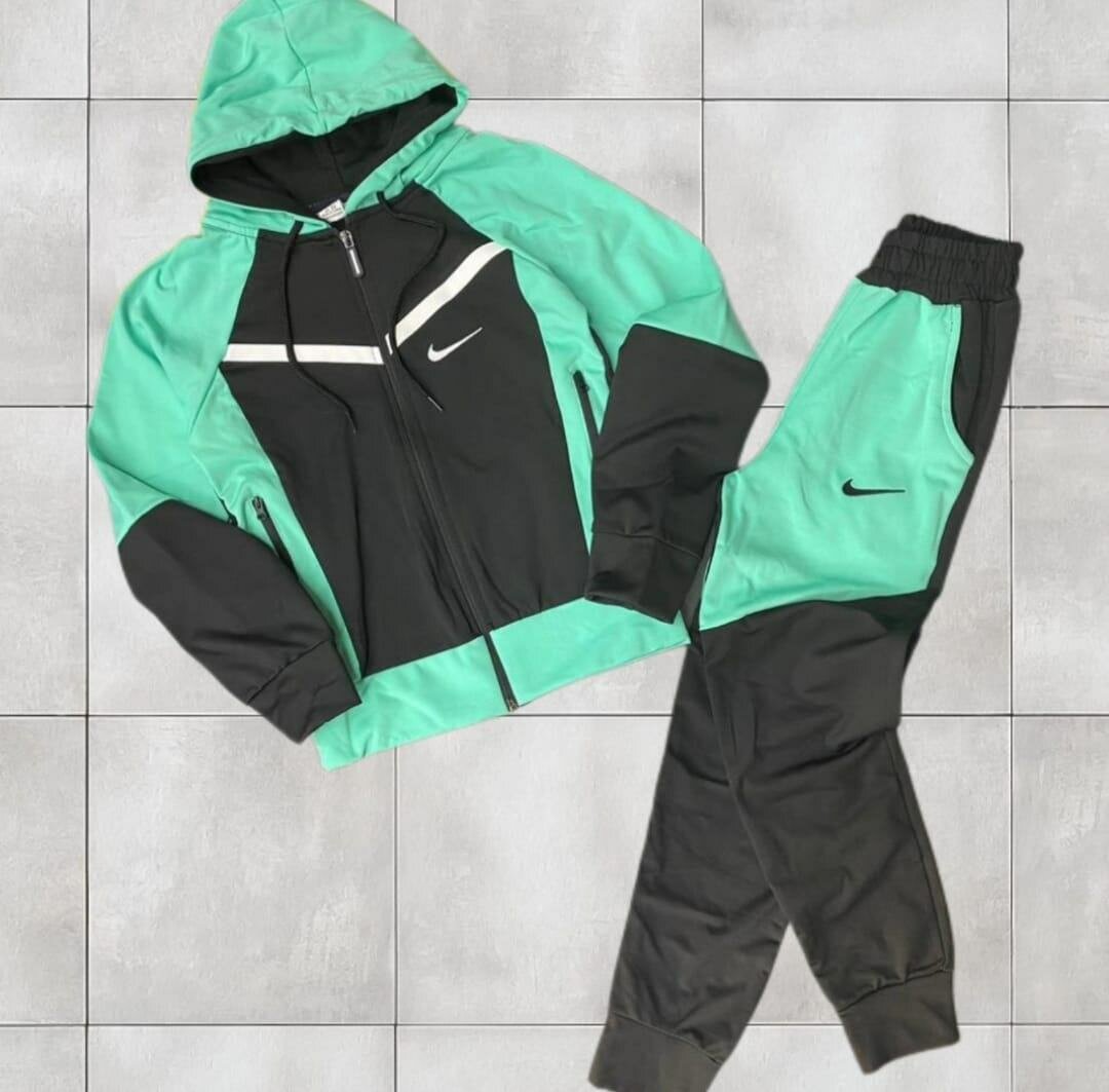 Quality Kids Unisex Nike Tech fleece Tracksuits