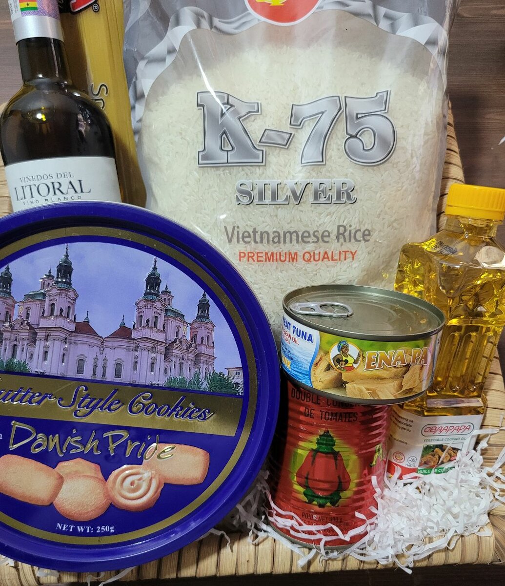 Christmas hamper Surprise Christmas hampers