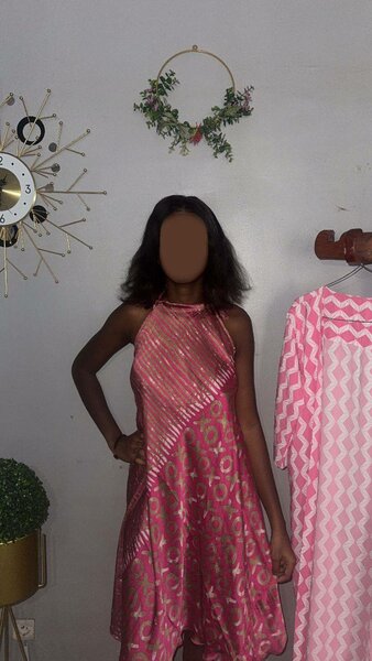 Robe d'été rose élégante