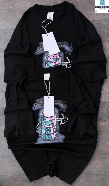 T-shirts unisex graphiques