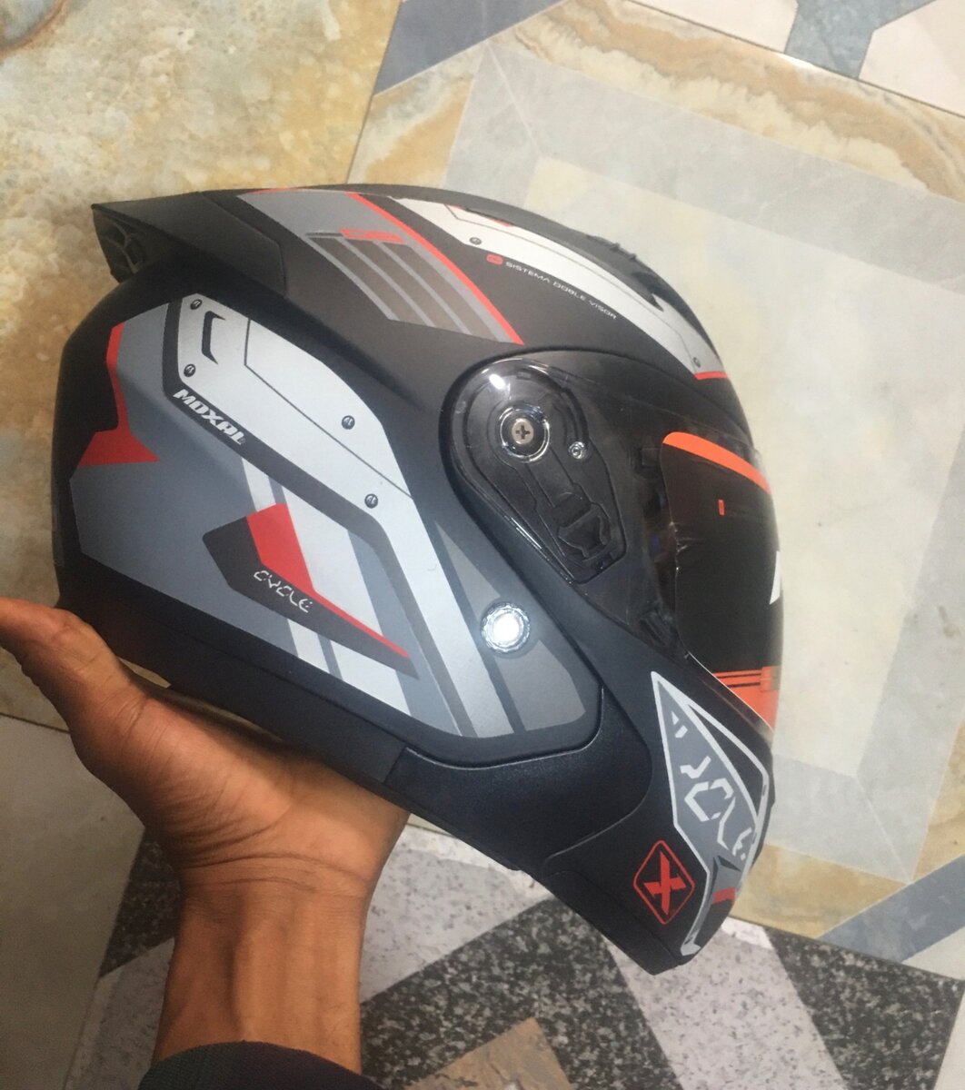 Moxal Motor Helmet