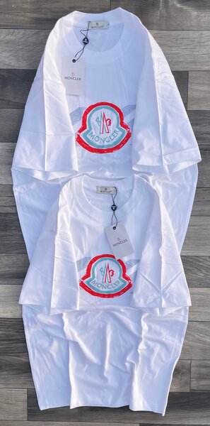 T-shirt blanc avec logo CDG