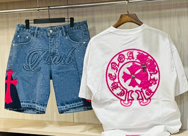 Ensemble short en jean et t-shirt