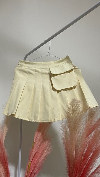 Pleated  cargo skirt