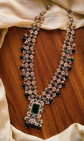 Ladies necklace